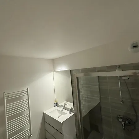 2 Pieces Standing Entre Disneyland Et Paris Apartment Neuilly-Plaisance